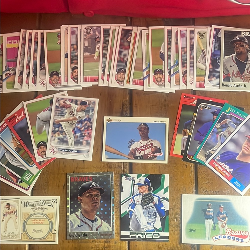 Atlanta Braves Baseball Trading Cards Collection
